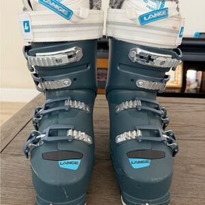 Lange Dark Teal Ski Boots 22.5